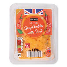 British Spicy Cheddar Cheese with Chilli