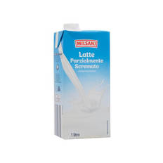 Latte UHT parzialmente scremato