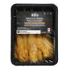 Brochettes de filet de poulet, curry-sésame