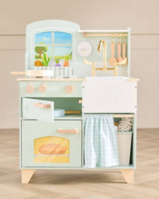 Wooden Country Kitchen