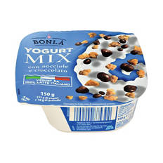 Yogurt mix bianco con nocciole e cioccolato