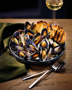 Scottish Cooked Veuve Monsigny Mussels