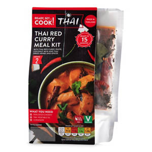 Blue Dragon 3 Step Authentic Thai Red Curry Meal Kit  253g