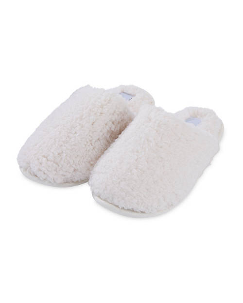 Soft Plush Slippers Product Image Front shot 01