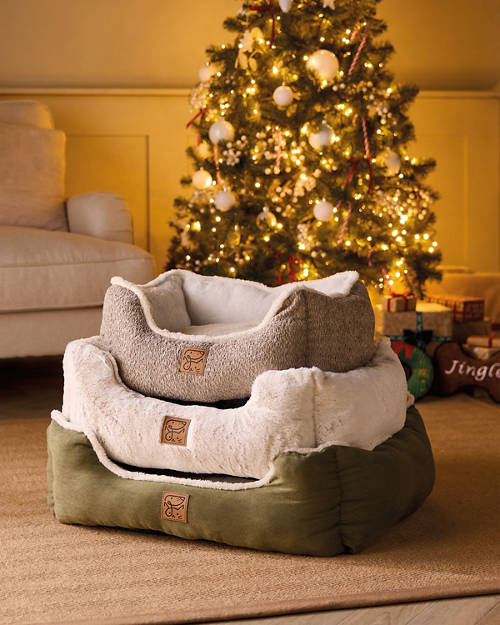 Lifestyle 1, Plush Pet Bed Large