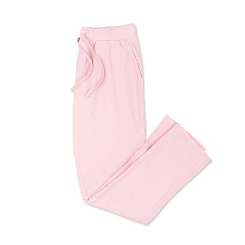 Podrobnosti 1, Ženska pižama