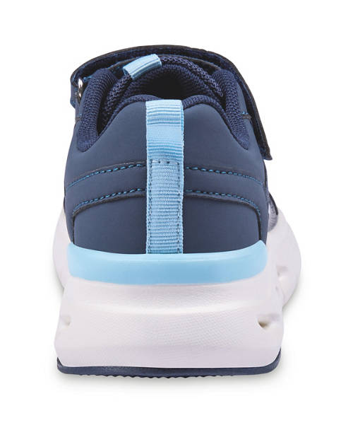 Details 1, Sportive Trainers