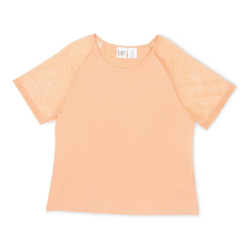 Podrobnosti 2, Ženska pižama s čipko