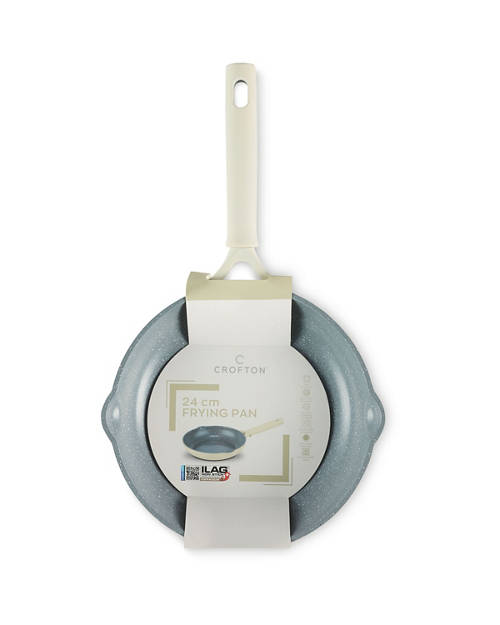 Front shot 2, Cast Aluminium Assortment Medium