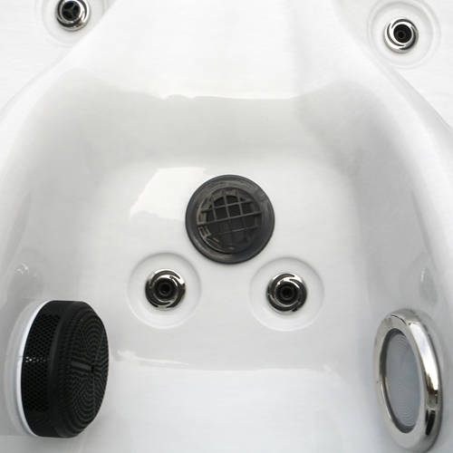 Details 4, Outdoor Whirlpool White Marble Deluxe