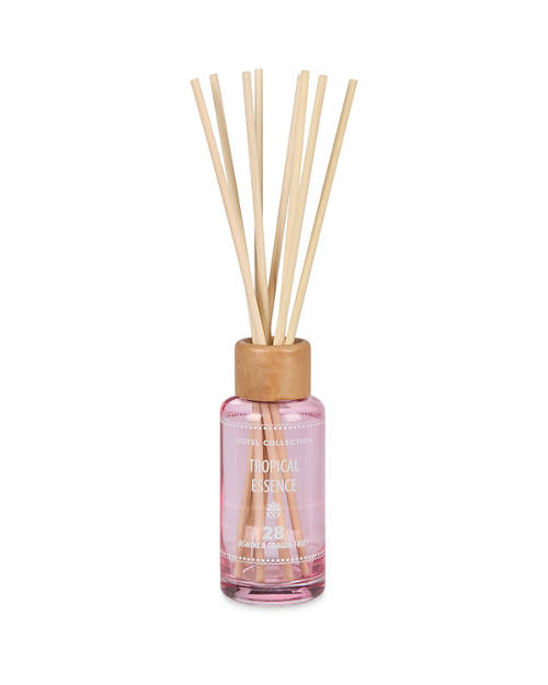 Front shot 2, Candle & Reed Diffuser