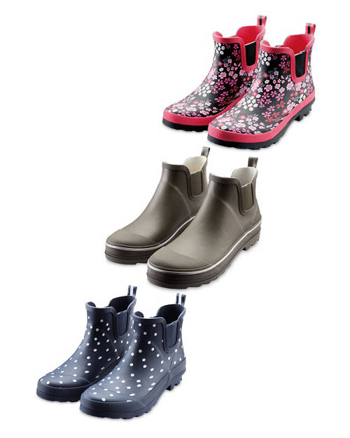 Group 1, Garden Boots