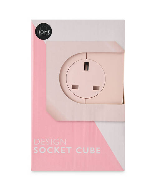 Front shot 2, Socket Cube with USB