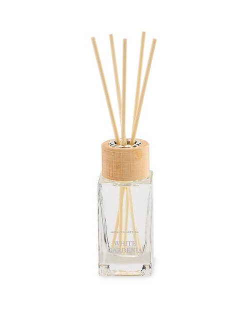 Front shot 2, Floral Candle/Reed Diffuser