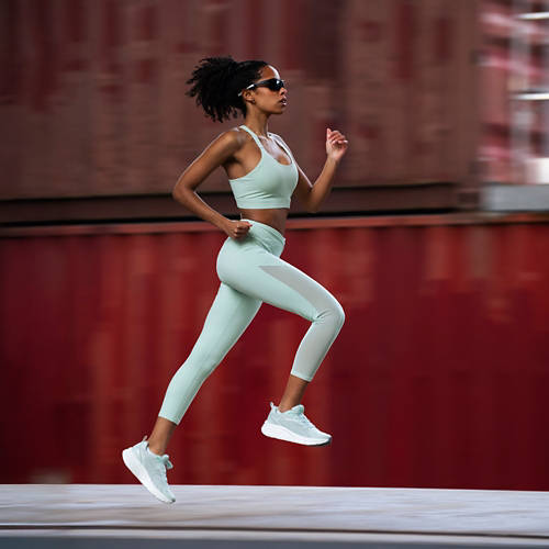 Življenjski slog 1, Ženske tekaške pajkice