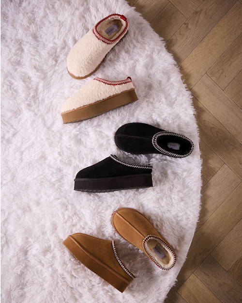 Lifestyle 1, Suede Platform Slippers