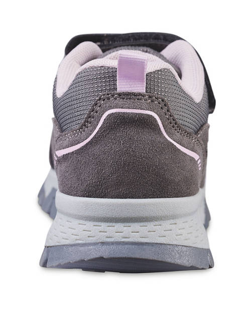 Details 1, All Weather Trainer