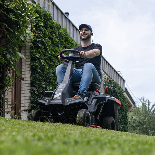 Lifestyle 1, Benzin-Aufsitzrasenmäher MR230-61