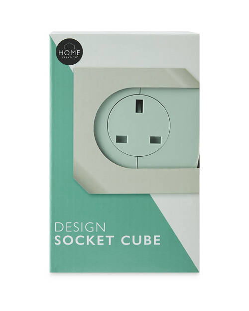 Front shot 2, Socket Cube with USB