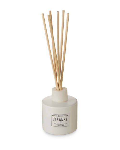 Front shot 2, Aromaguard Diffuser