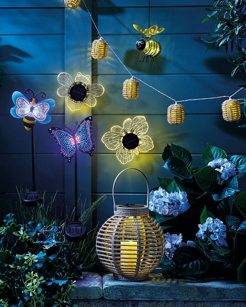 Lifestyle 1, Solar Hanging Bugs