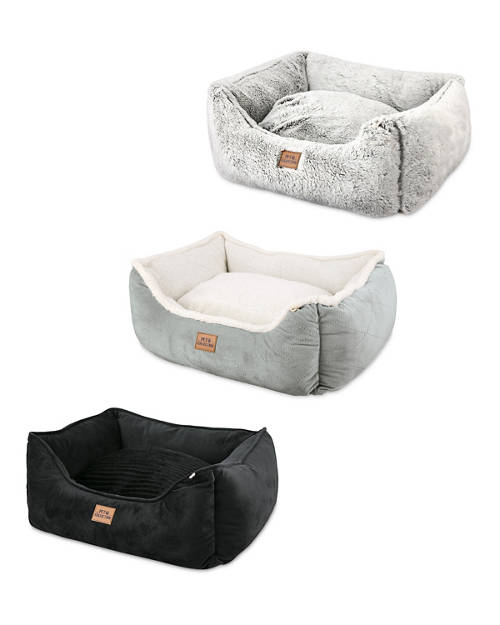Group 1, Small Plush Pet Bed