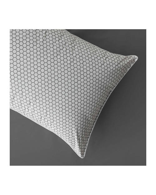 Temperature Regulating Pillow Product Image Front shot 01