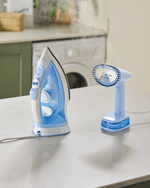 Lifestyle 1, Steam Iron / Steam Brush
