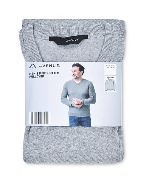 Front shot 2, Knitted Pullover