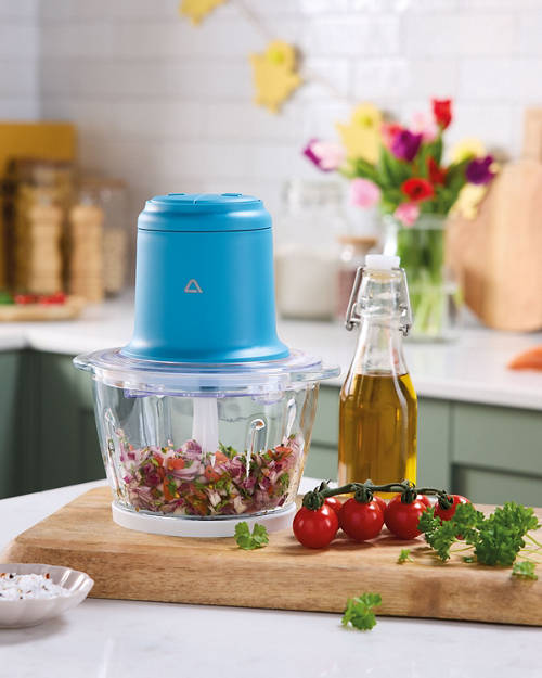 Lifestyle 1, Hand Mixer/Food Chopper