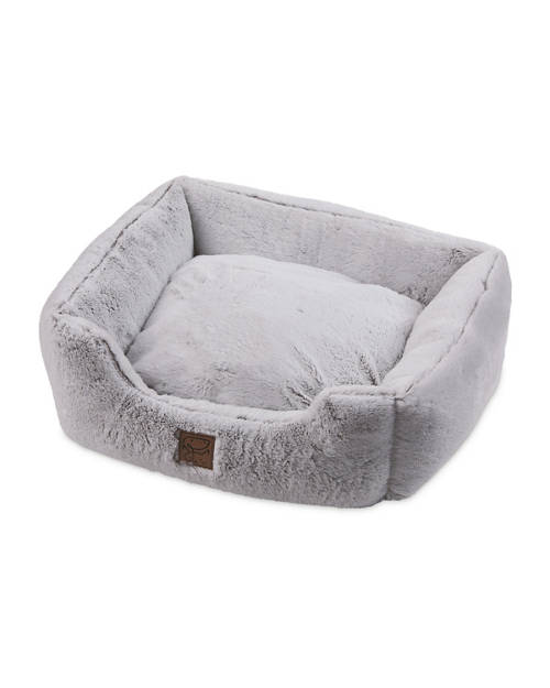 Medium Plush Pet Bed Product Image Front shot 01