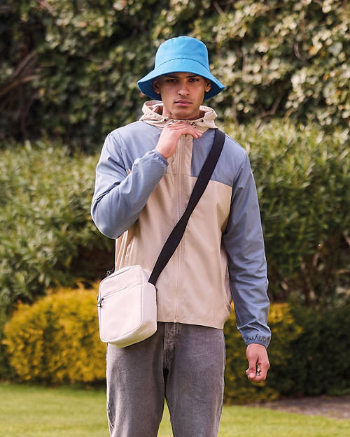  Product Image Lifestyle 01