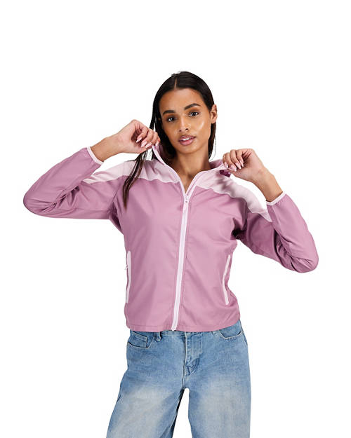  Product Image Lifestyle 02