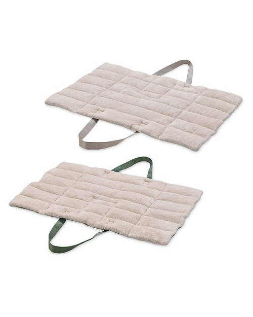 Group 1, Pet Foldable Travel Mat