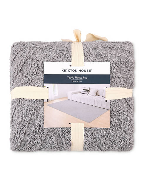 Front shot 2, Teddy Fleece Rug