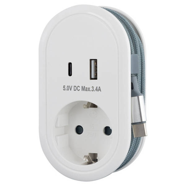 Steckdosenadapter mit USB
