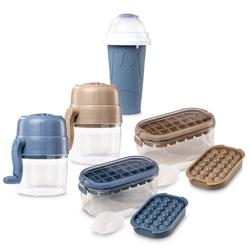 Assortimento di contenitori per il ghiaccio